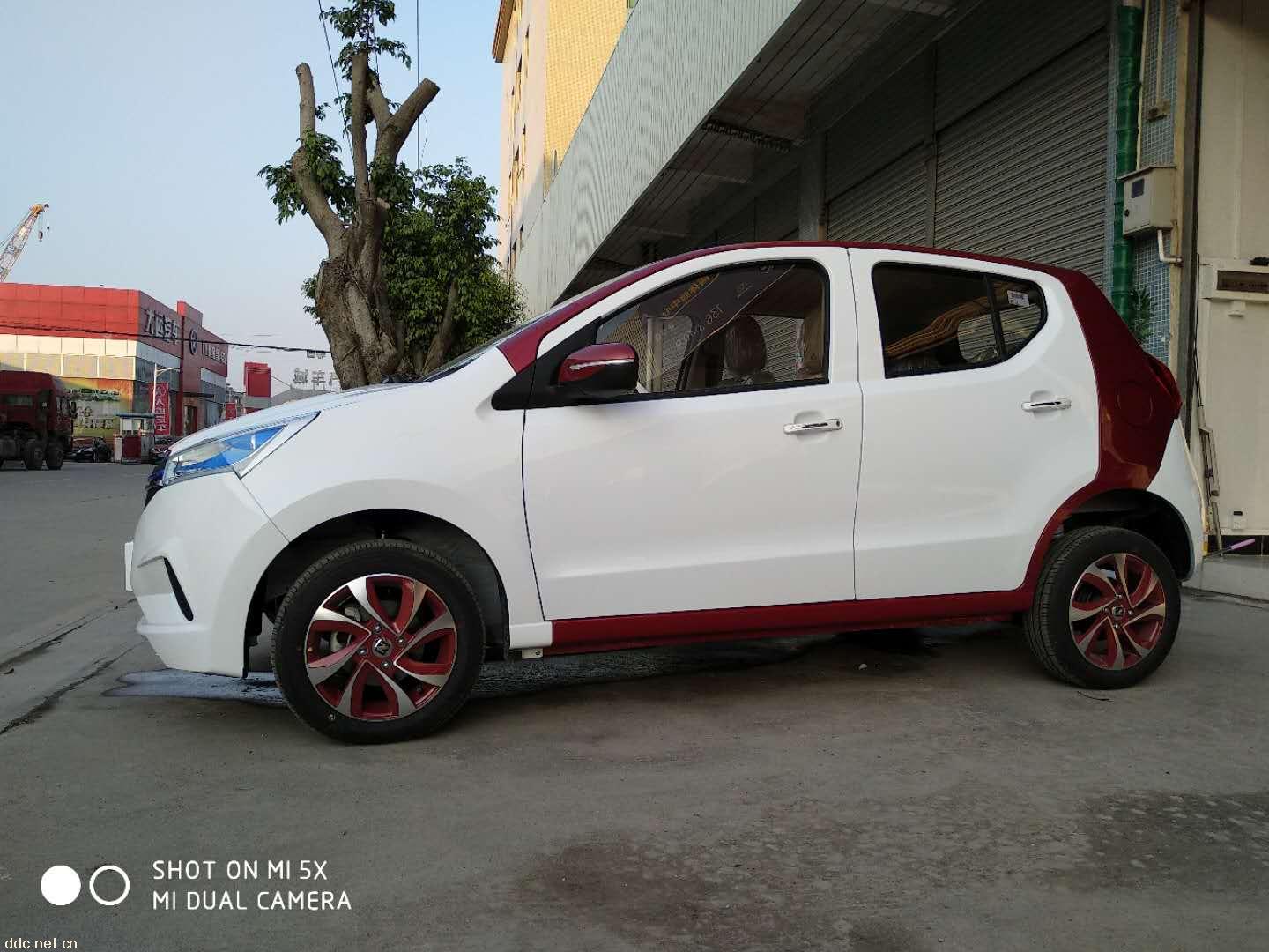 新款众泰云100plus